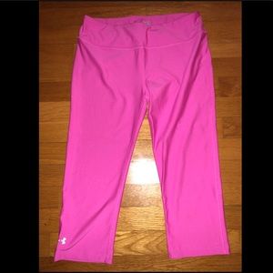 Pink Under Armour Heat Gear Leggings Size medium